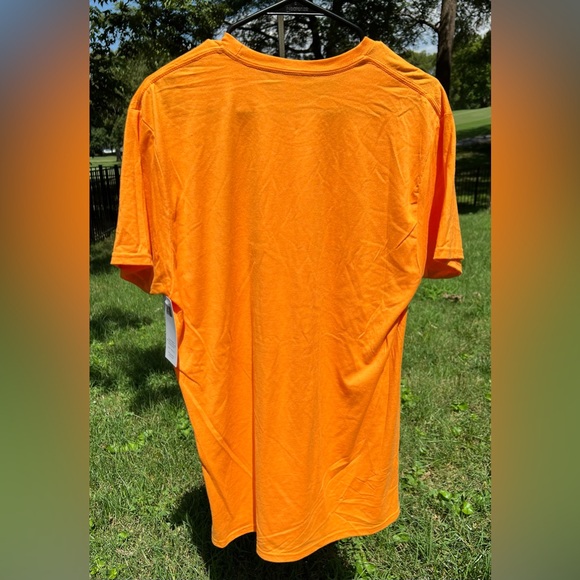 Hanes University of Tennessee Volunteers, UT Vols, T-Shirt, L NWT - Picture 3 of 6